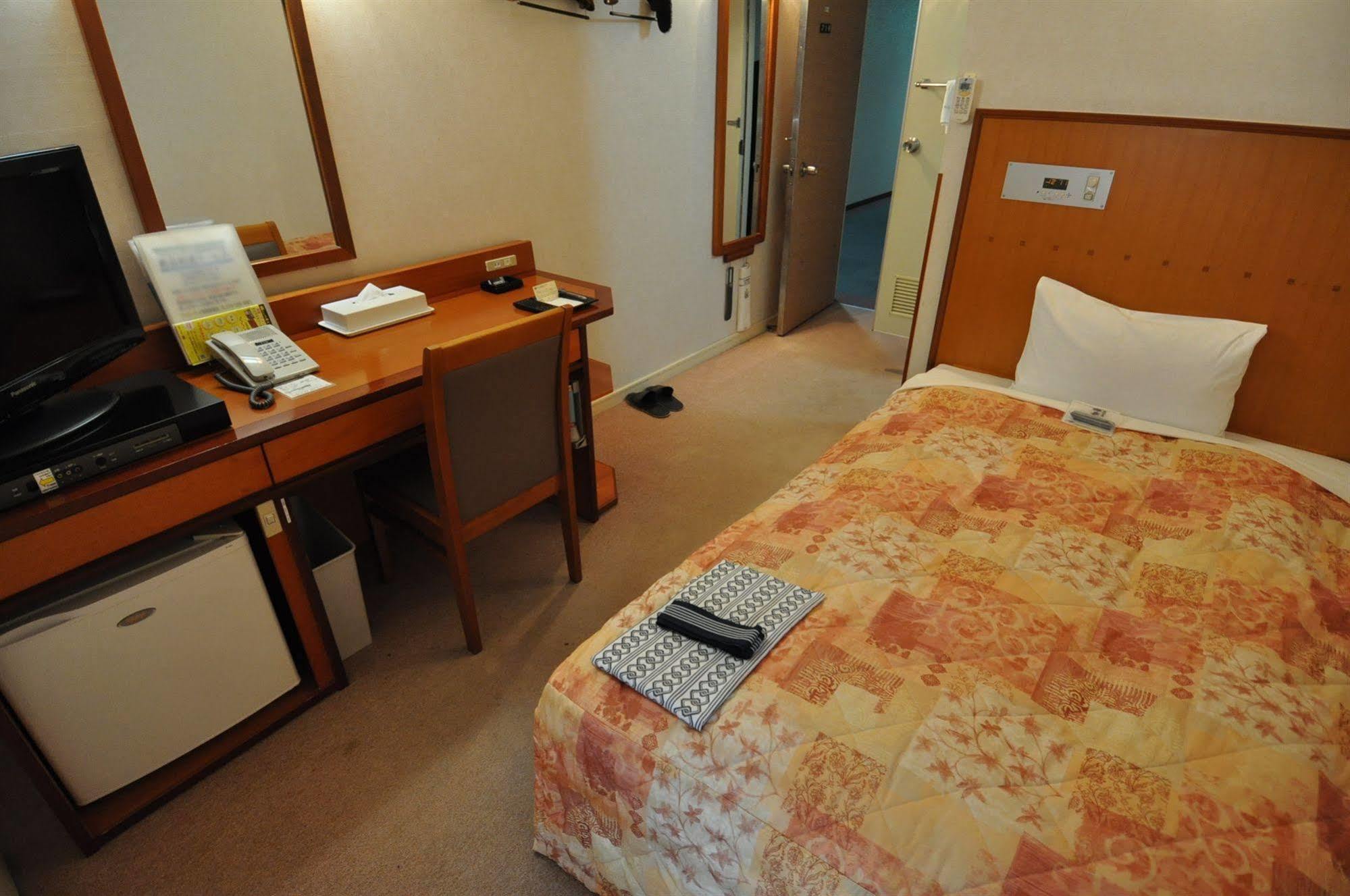 Hotel Himeji Plaza ภายนอก รูปภาพ