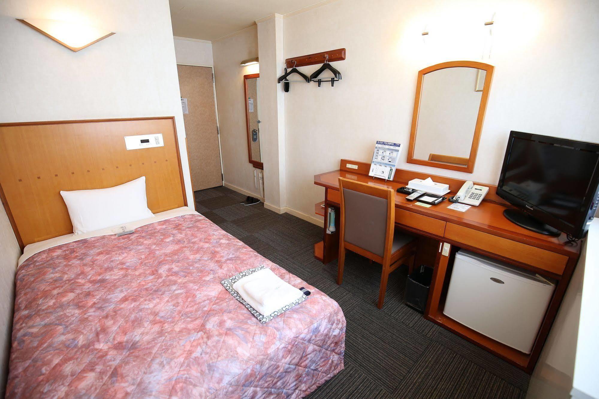 Hotel Himeji Plaza ภายนอก รูปภาพ