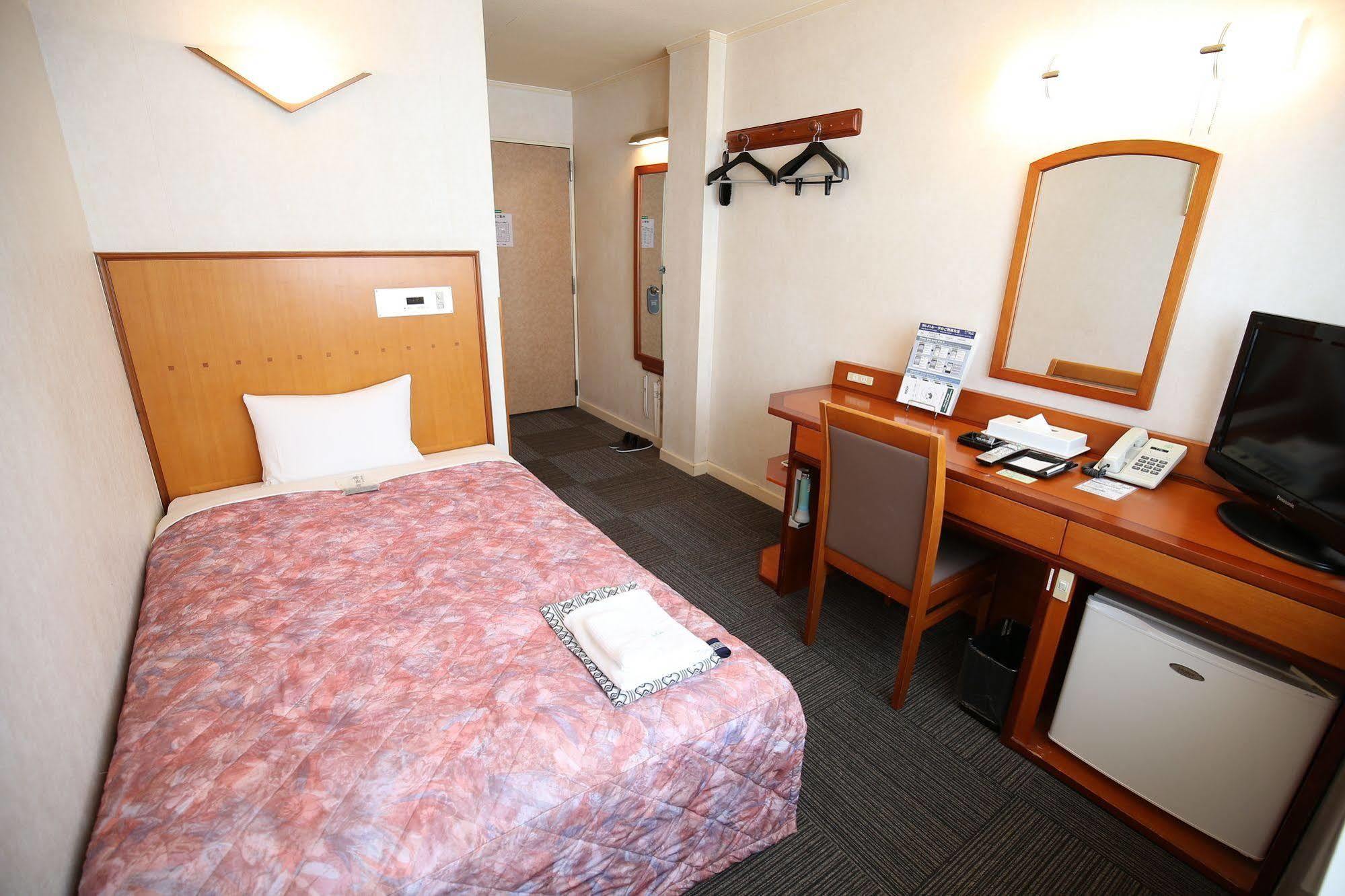 Hotel Himeji Plaza ภายนอก รูปภาพ